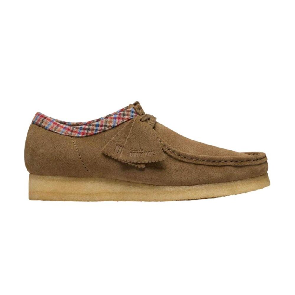 Clarks Originals Mens Wallabee Suede Boat Shoes / Brown